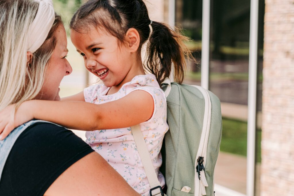 Minutengeschichten für Kinder Mama mit Kind