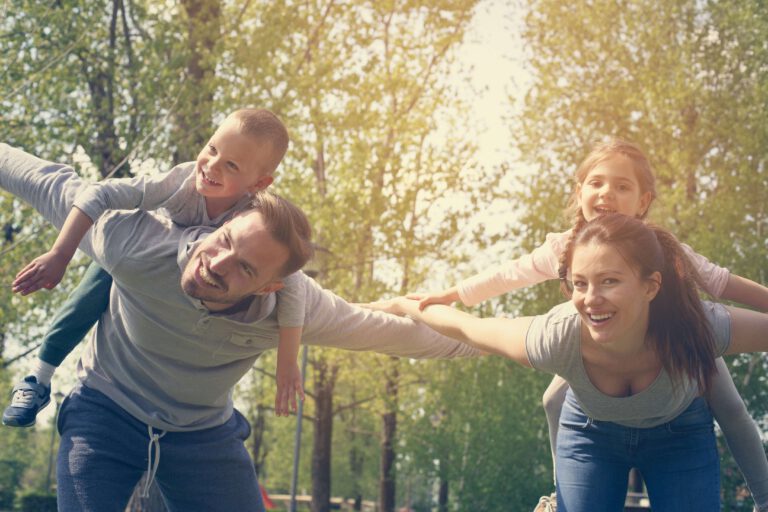 Quatschgeschichten für Kinder Mädchen macht Grimasse
