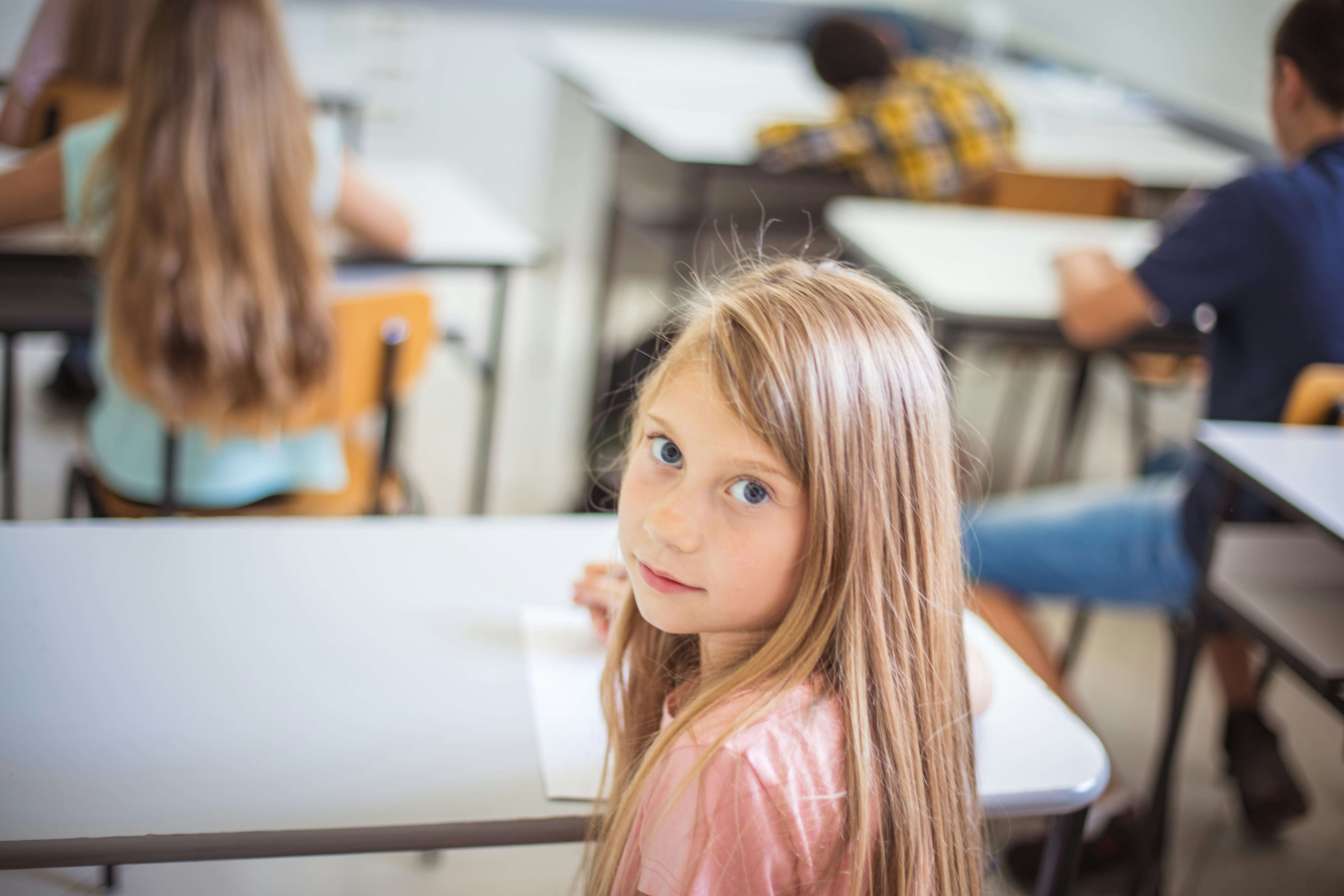 Mädchen in der Schule 3